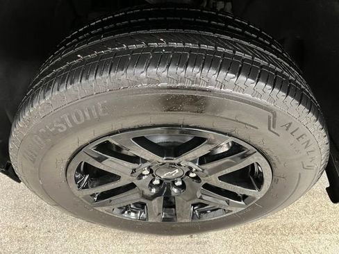 Used 2024 Chevrolet Silverado 1500 RST AWD/4WD image 15