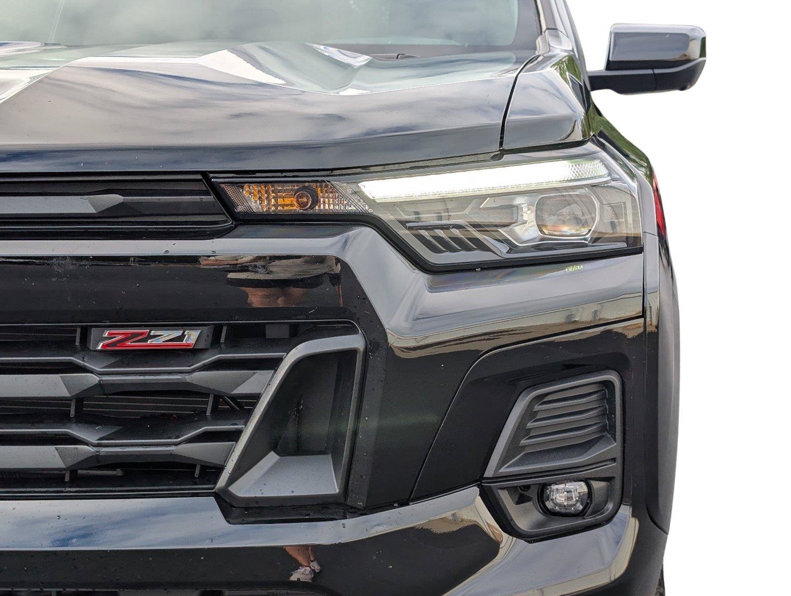 Used 2026 Chevrolet Colorado Z71 w/ Technology Package AWD/4WD image 12