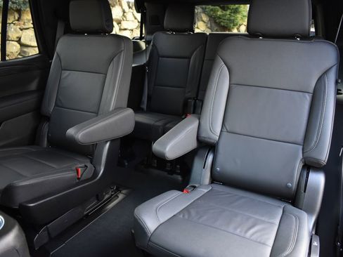 Certified 2024 Chevrolet Tahoe Z71 w/ Luxury Package image 26