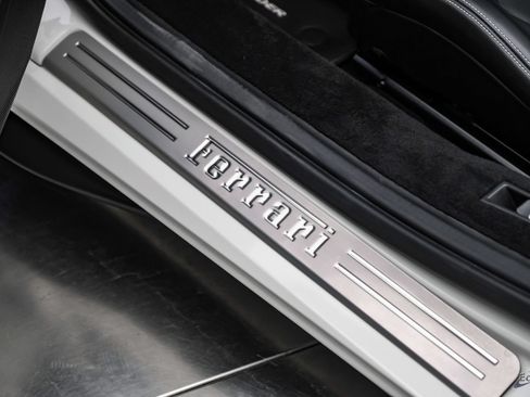 Used 2022 Ferrari F8 Tributo RWD image 54