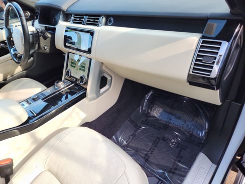 Used 2021 Land Rover Range Rover Westminster Edition image 29