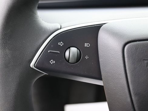 Used 2025 Tesla Model 3 Long Range RWD image 7