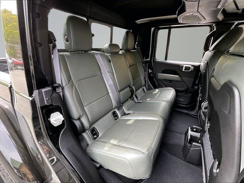 New 2026 Jeep Gladiator Mojave AWD/4WD image 10