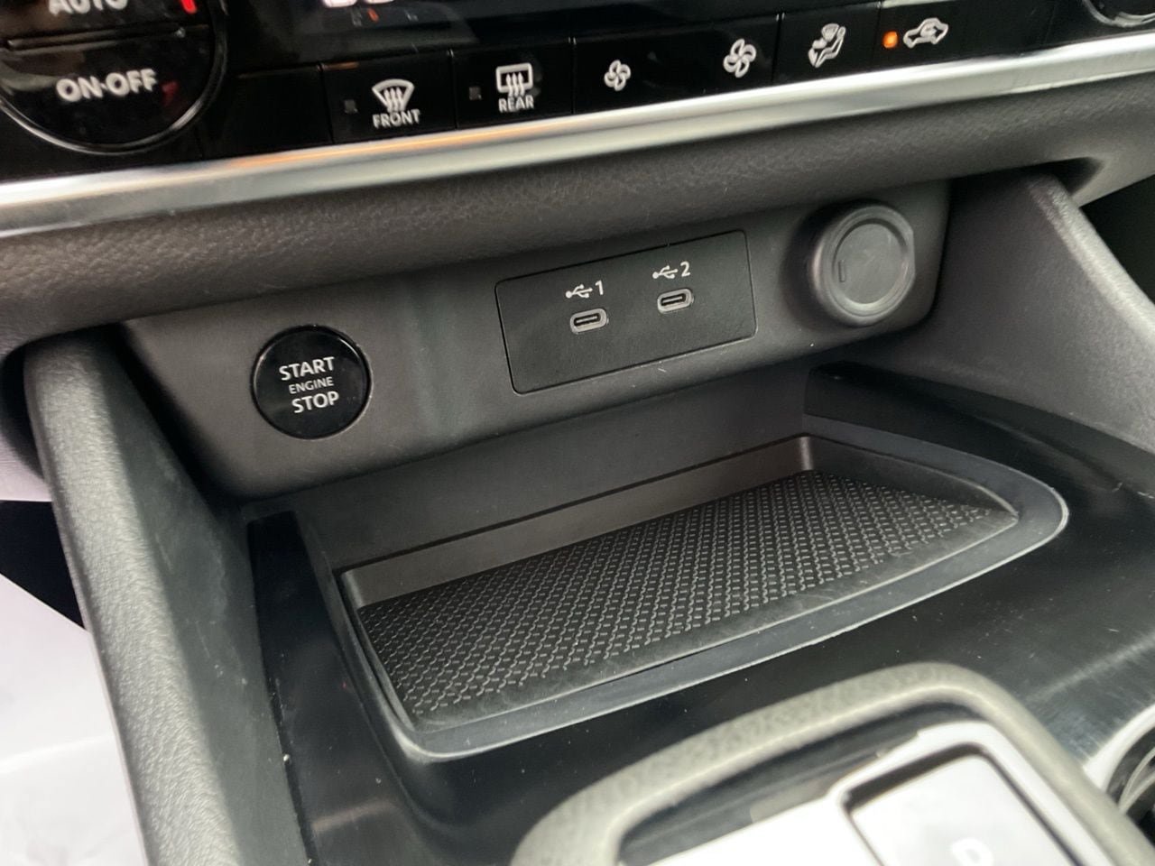 Used 2025 Nissan Rogue SV FWD image 24