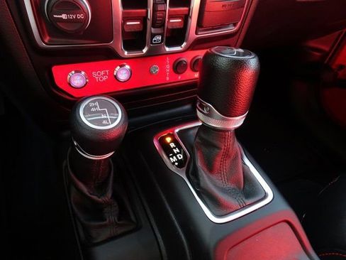 Used 2023 Jeep Wrangler Unlimited Sport image 18