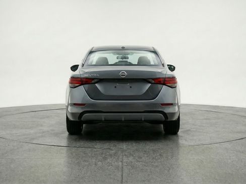 Used 2025 Nissan Sentra S image 7