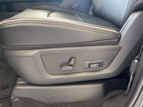 New 2024 RAM 2500 Laramie w/ Night Edition image 39