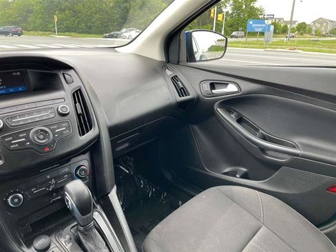 Used 2018 Ford Focus SE FWD image 80