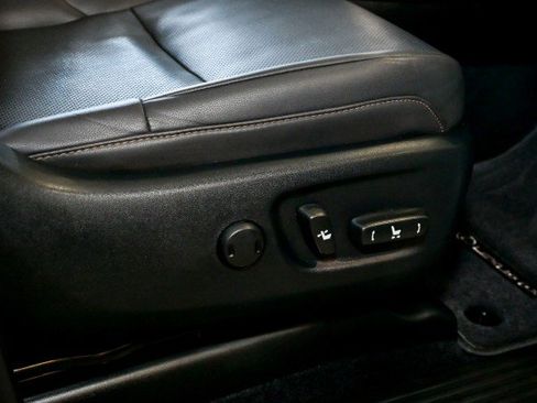 Used 2016 Lexus GX 460 image 29