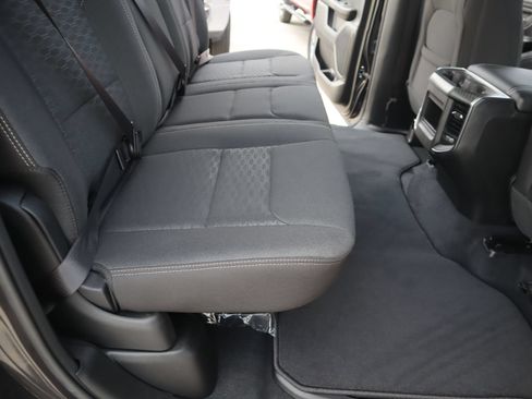 New 2026 RAM 1500 Express AWD/4WD image 13