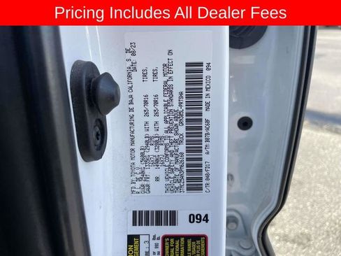 Used 2023 Toyota Tacoma 4x4 Double Cab image 33