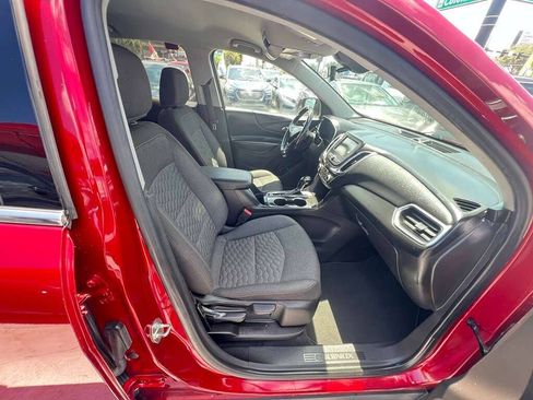 Used 2019 Chevrolet Equinox LT FWD image 18