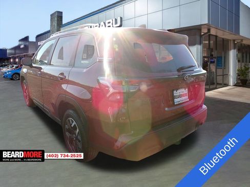 Used 2025 Subaru Forester Premium image 5