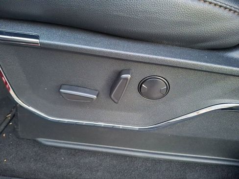 Used 2024 Ford F150 Lariat w/ FX4 Off-Road Package image 10