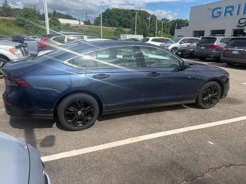 Used 2023 Honda Accord EX image 2