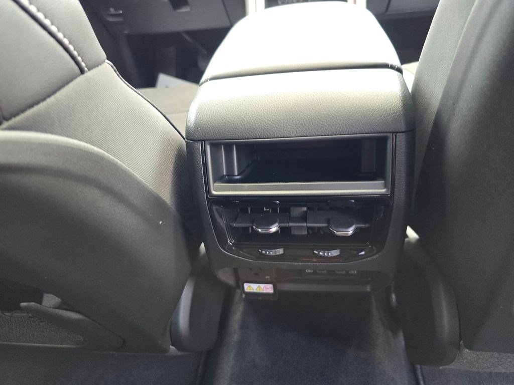 New 2027 Jeep Grand Cherokee Altitude RWD image 33