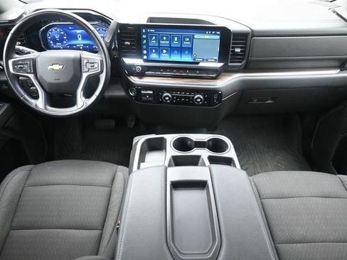 Used 2024 Chevrolet Silverado 1500 LT w/ Z71 Off-Road Package AWD/4WD image 19