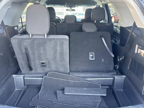 Certified 2023 Ford Explorer XLT image 8