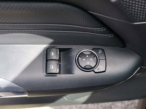 Used 2025 Ford Mustang Premium image 35