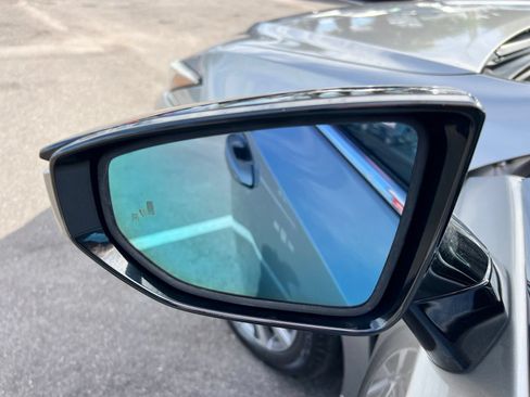 Used 2020 Lexus ES 300h w/ Premium Package FWD image 25