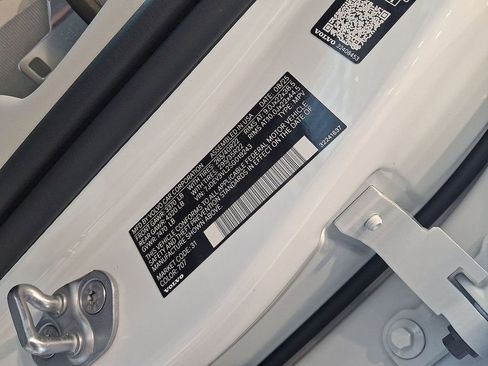 New 2025 Volvo EX90 Ultra w/ Protection Package Premier image 18