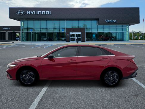 New 2026 Hyundai Elantra SEL Sport FWD image 3
