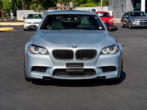Used 2014 BMW M5 RWD image 3