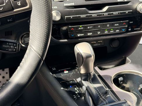 Used 2022 Lexus RX 350 F Sport w/ Accessory Package AWD/4WD image 16