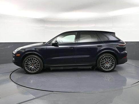 Used 2021 Porsche Cayenne AWD/4WD image 2