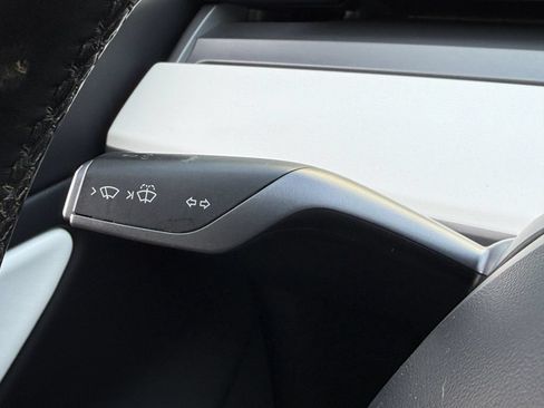 Used 2019 Tesla Model 3 Standard Range Plus RWD image 17