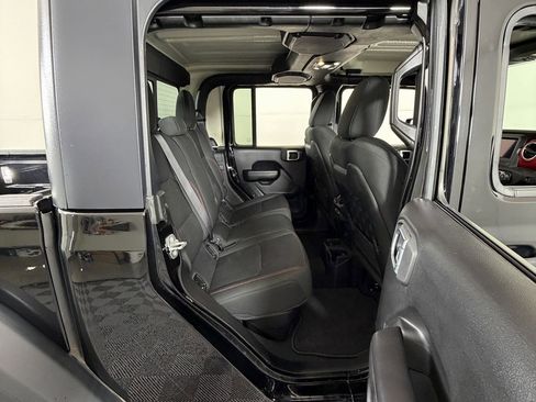 Used 2021 Jeep Gladiator Rubicon image 5