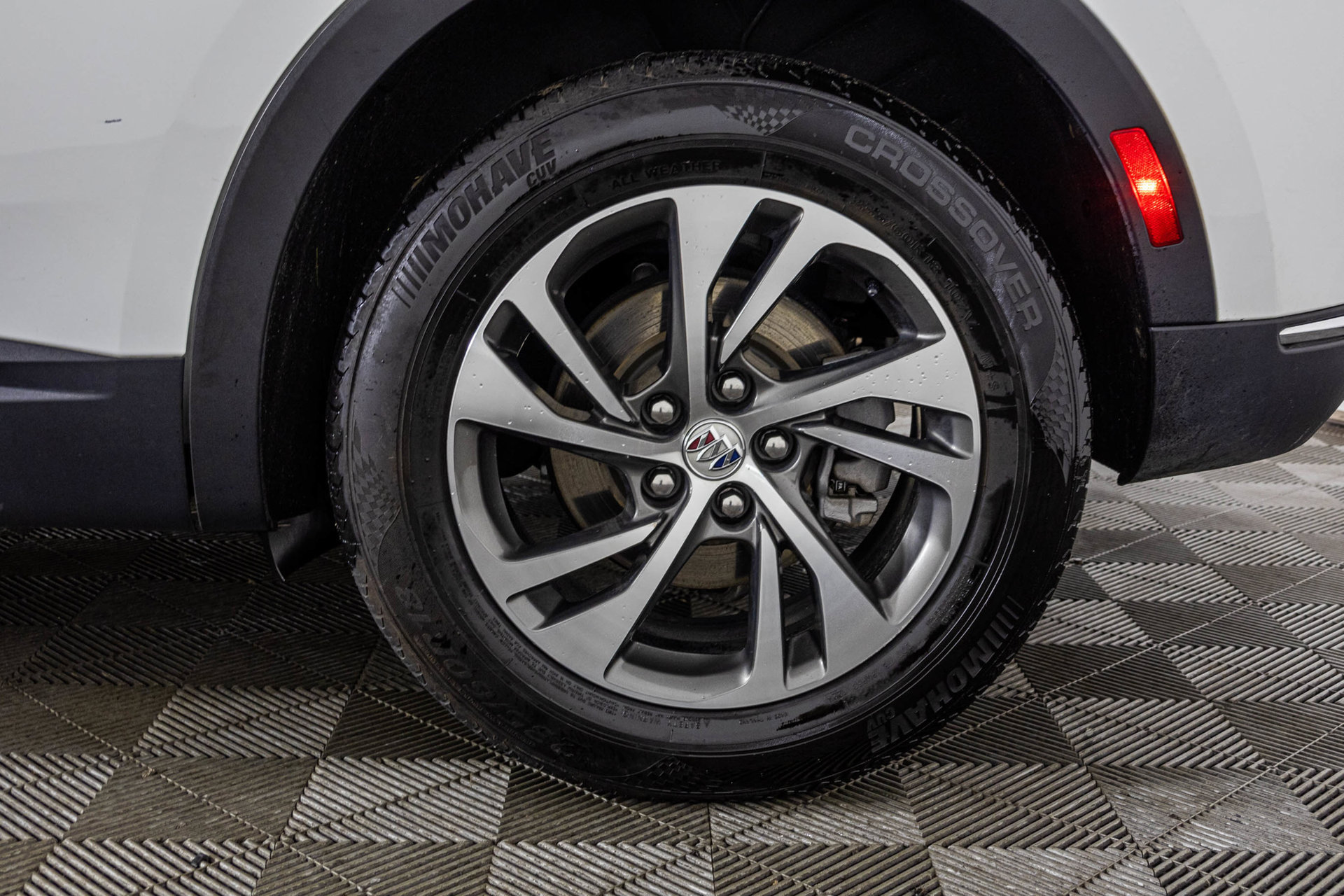 Used 2022 Buick Envision Essence w/ Technology Package I FWD image 53