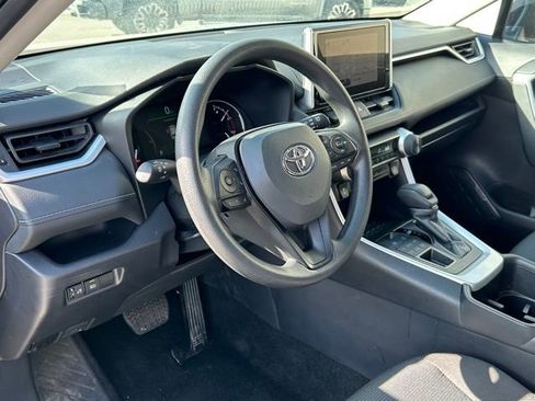Used 2025 Toyota RAV4 LE image 18