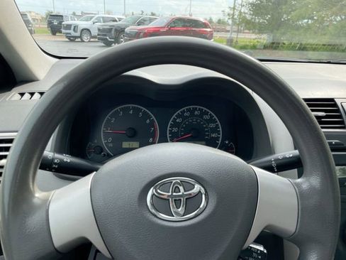 Used 2010 Toyota Corolla LE image 20