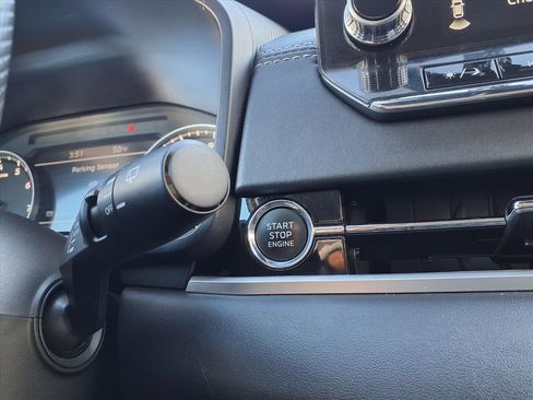 Used 2024 Mitsubishi Outlander SE image 24