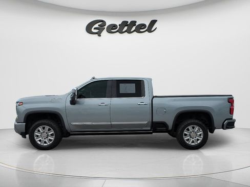 Used 2024 Chevrolet Silverado 2500 High Country w/ High Country Premium Package AWD/4WD image 8