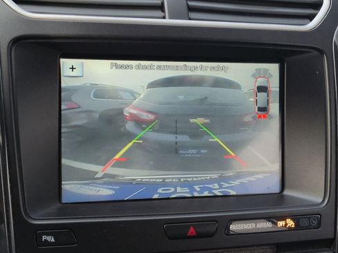 Certified 2018 Ford Explorer XLT w/ Equipment Group 202A image 32