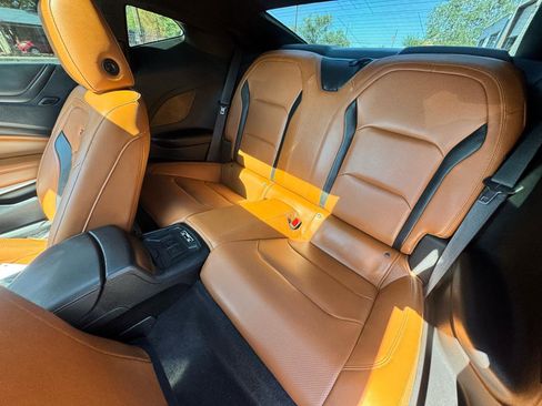 Used 2021 Chevrolet Camaro SS RWD image 11