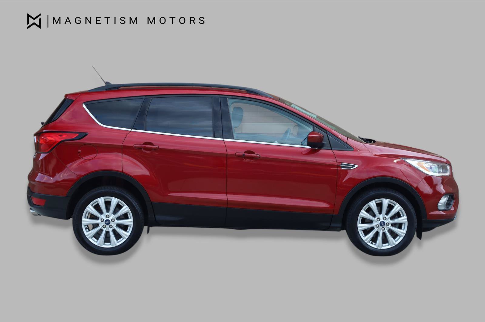 Used 2019 Ford Escape SEL AWD/4WD image 2