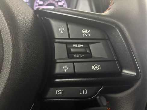 Certified 2025 Subaru Crosstrek 2.5i Limited w/ Crosstrek Mirror Package image 24