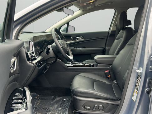Used 2023 Kia Sportage EX image 12
