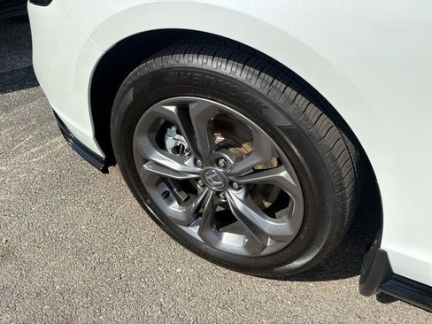 Certified 2023 Honda Accord EX-L image 5