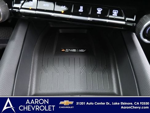 New 2026 Chevrolet Equinox EV LT image 21