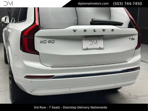 Used 2025 Volvo XC90 T8 Ultra w/ Protection Package Premier AWD/4WD image 15