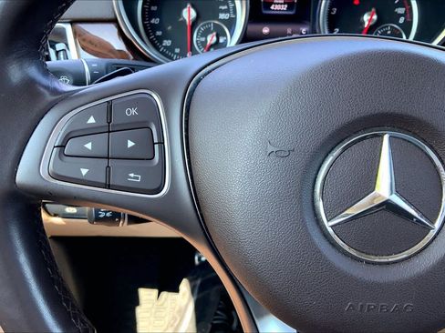 Used 2017 Mercedes-Benz GLE 400 4MATIC image 24