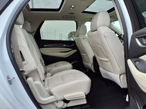 Used 2023 Buick Enclave Avenir w/ Avenir Technology Package AWD/4WD image 31