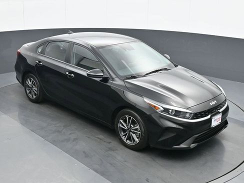 Used 2023 Kia Forte LXS FWD image 24