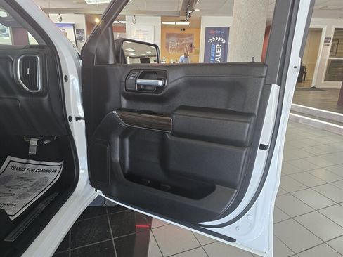 Used 2021 Chevrolet Silverado 1500 RST w/ Bed Protection Package image 12