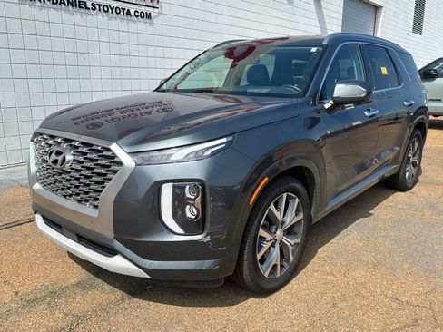 Used 2021 Hyundai Palisade Limited FWD image 1
