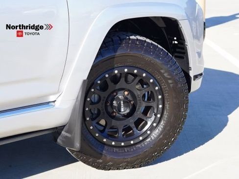 Used 2018 Toyota 4Runner Limited image 7